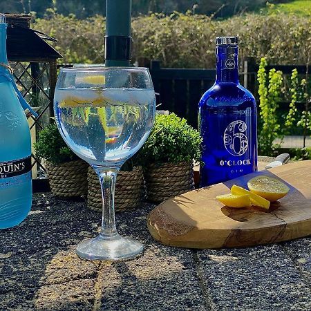 Trelaske Mill Cider Barn-With Hot Tub, Fire Pit Bbq Lewannick Esterno foto