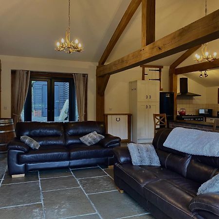 Trelaske Mill Cider Barn-With Hot Tub, Fire Pit Bbq Lewannick Esterno foto