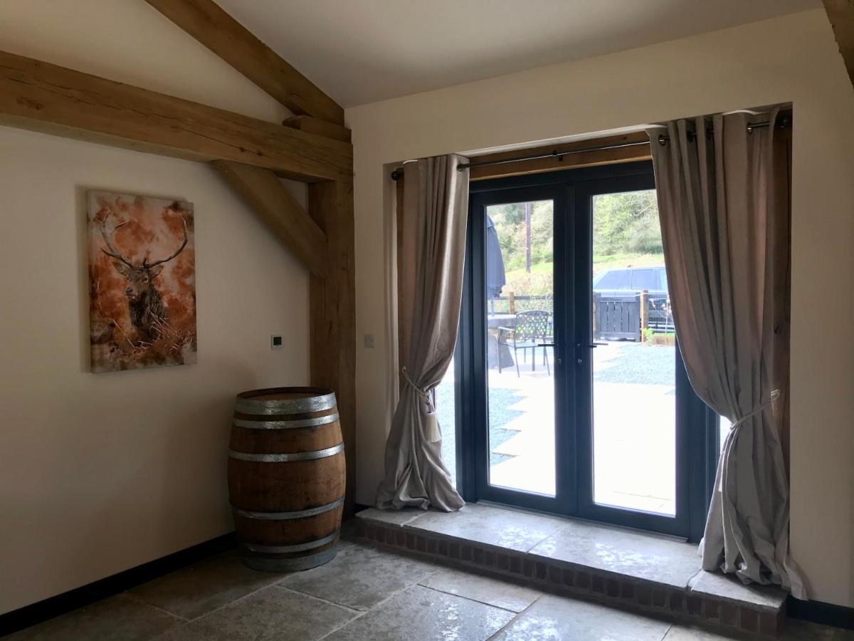 Trelaske Mill Cider Barn-With Hot Tub, Fire Pit Bbq Lewannick Esterno foto