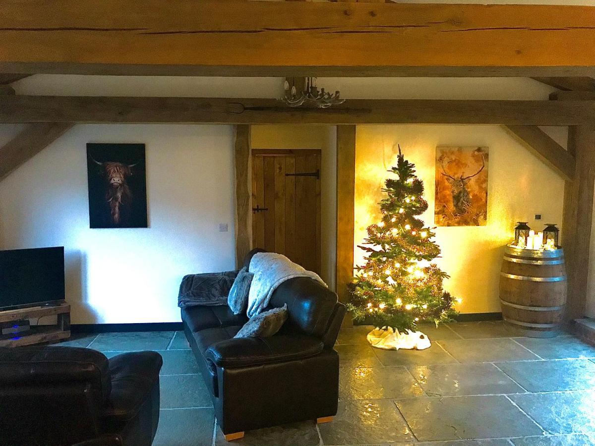 Trelaske Mill Cider Barn-With Hot Tub, Fire Pit Bbq Lewannick Esterno foto